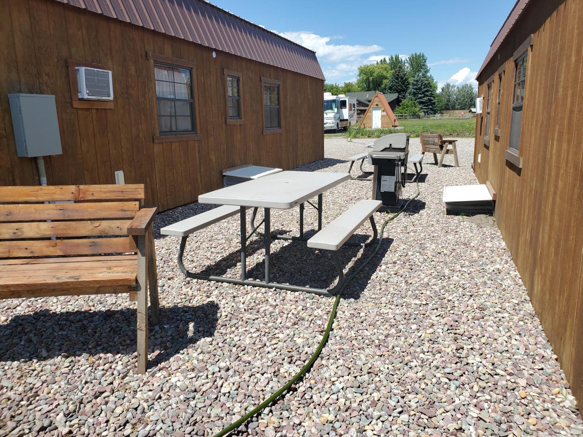 Glacier Acres Guest Ranch Motel Columbia Falls Exterior photo